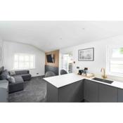 Stunning new fully renovated flat in Marazion