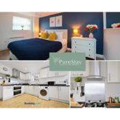 Stunning Two Bed Apartment By PureStay Short Lets & Serviced Accommodation Leamington With Free WiFi