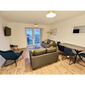 Stylish 2 bed apartment, Free parking