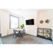 Stylish 3 Bedroom House - Central Location