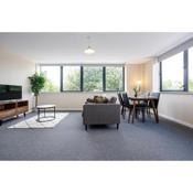 Stylish and Bright 2 Bedroom Apartment Manchester