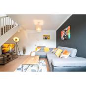 Stylish Bristol Getaway! Modern 2BR House for 6
