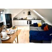 Stylish Duplex, Stay Long Term, Direct Booking For Best Rates