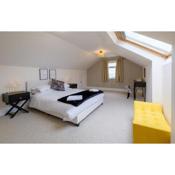 Stylish Modern Apartment in the heart of Ryde