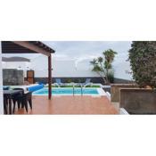 Super detached private villa near the beach- heated pool-wifi-uk tv