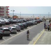 T3 esplanade de sainte cecile plage-7 couchages-parking privee-acces direct plage