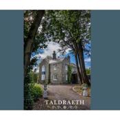Taldraeth - Old Vicarage Guest House