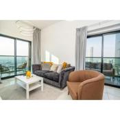 Tanin - Modern Spacious 1BR Apartment With 2 Balconies