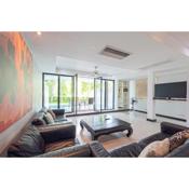 The Fairways Villas - 4 bedroom for 10 guests - 7kms to Patong beach