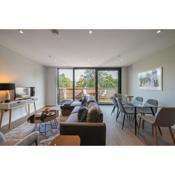 The Hampstead Hideout - Glamorous 3BDR Flat with Balcony