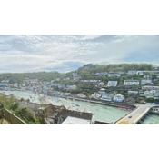 The Hillocks Is A Newly Refurbished Two Bedroom Private House With Fabulous Views Of Looe Town and Harbour