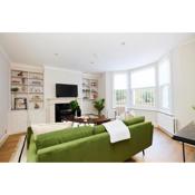 The London Classic - Captivating 2BDR Flat with Garden