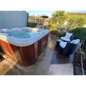 The Studio with Hot Tub in East Budleigh in beautiful countryside