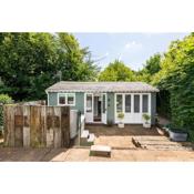 The Summerhouse, countryside retreat with private hot tub