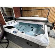 Thistle House - hot tub, parking