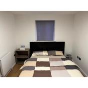 Three Bedroom House in Tooting by Star Apartments London