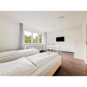 Tolstov Apartments - 1 and 3 Room Apartments - 30min Messe DUS