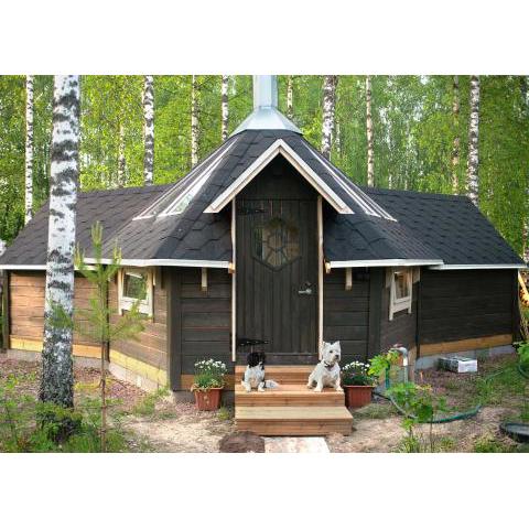 Troll House Eco-Cottage, Nuuksio for Nature lovers, Petfriendly