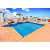 Two Bedroom Apartment with Rooftop Pool in Alvor