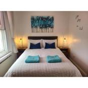 VALE VIEW APARTMENT, Prestatyn, North Wales - dog-friendly, 5 mins to beach and town