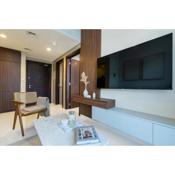 VERA Tower 1BR in boho style with pool & Burj Khalifa view