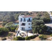 Villa Armonia in Crete, quiet with sea view & pool