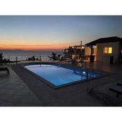 Villa Hemera, stunning sunset and sea views villa for 10 with pool
