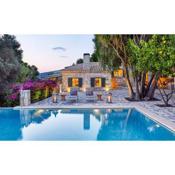 Villa Ioli- Beachfront Luxury Residence