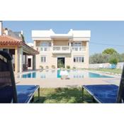 Villa IRENE Evia, 4 bdr, Pool, 500m to Beach
