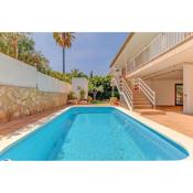 Villa Jas - Close to the beach with pool