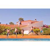 Villa Lagos Algarve for families & friends, 6 bedrooms, 7 bathrooms, pool, BBQ, central heating