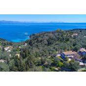 Villa Lemonita: Brand new, sea views, WiFi, near Loggos