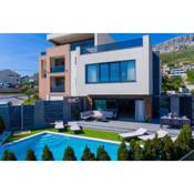 Villa Lumani ** Luxury residence near Split **
