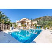 Villa Mestral - Villa con piscina en Els Olivars con preciosas vistas