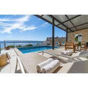 Villa Oslo - luxury place with sea views & heated pool, 300m far from sandy beach