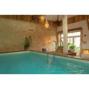 Villa privée 5 étoiles, piscine intérieure chauffée, spa, sauna, piscine extérieure, non partagés