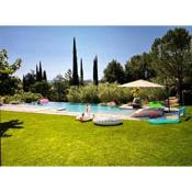 Villa Provençale - piscine à débordement