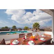 Villa Quiquere - great 4 bedroom Puerto Calero villa with heated pool hot-tub
