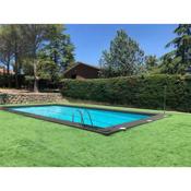 Villa Rana, con amplio jardín, barbacoa y piscina