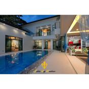 Villa Sebatik | 4 bedroom 2 floor luxury villa at Nai Harn area