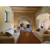 Villa with private pool on an estate near Assisi