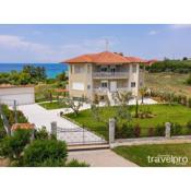 Villa Zeria by TravelPro Services- Nea Potidaia Halkidiki