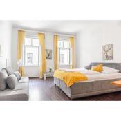 Vivid King Bed Apt - 12 minutes from City Center