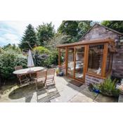 Willow cottage with private hot tub